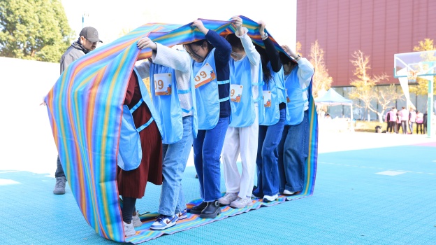 17641463593560446A89.jpg 4.2.JPG