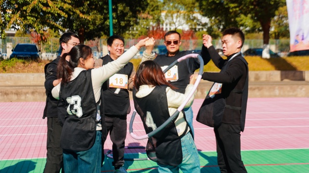 1764146399526106p4A5.jpg 5.3.jpg