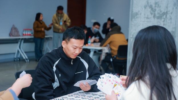 1764232944648618972E.jpg 4.4.jpg