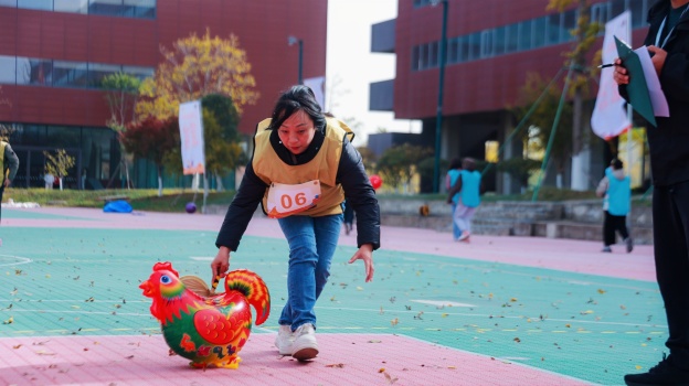 17642330681887807DC3.jpg 8.1.jpg