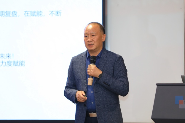 1769780690287753F3DB.jpg 2.11.JPG