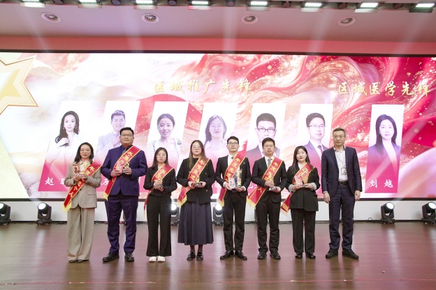 17722628141312942524.jpg 5.12.jpg